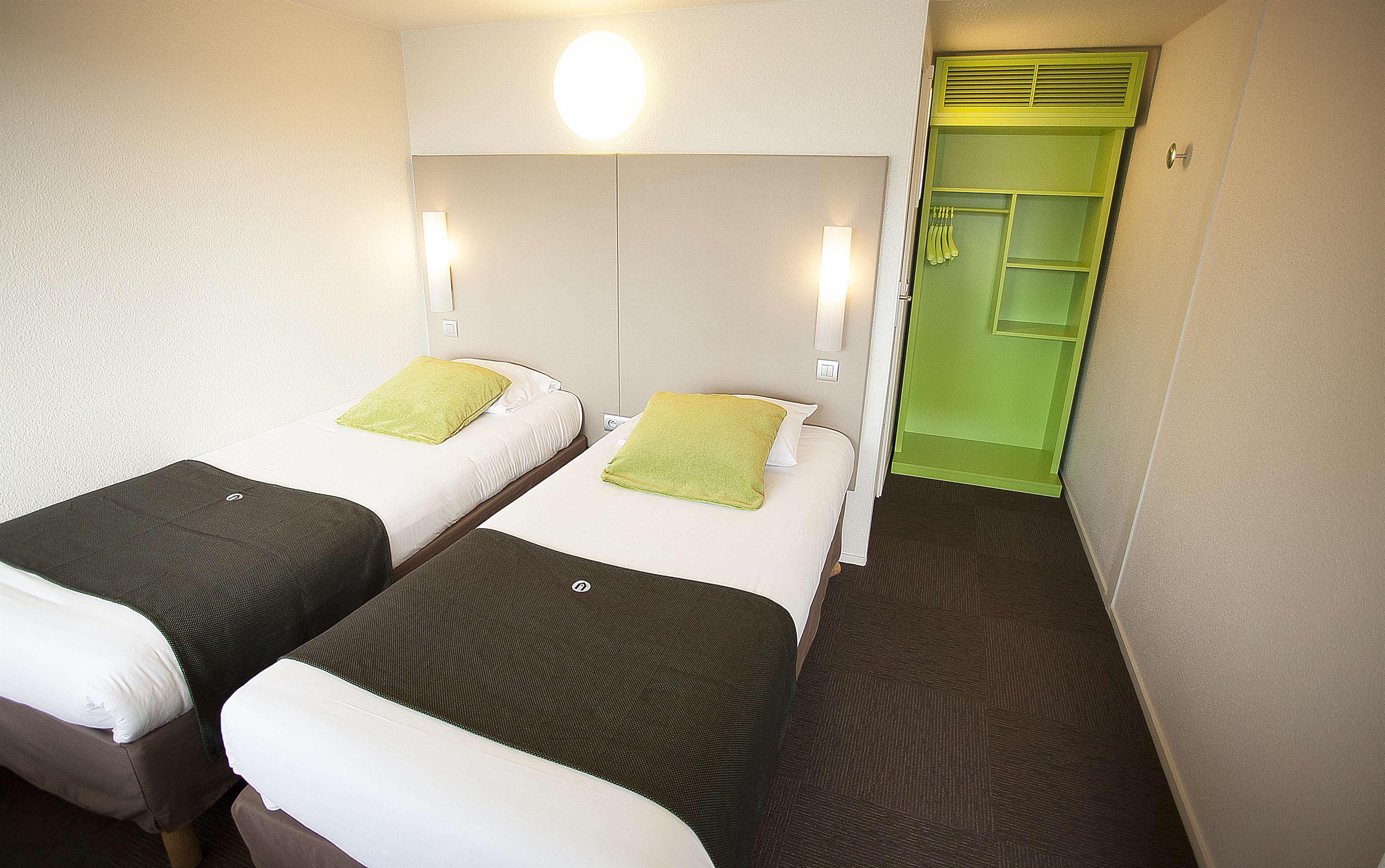 ก็องปานีล เมเลิง ซุด ด็องมารี เลลี Hotel เมอลัง ภายนอก รูปภาพ