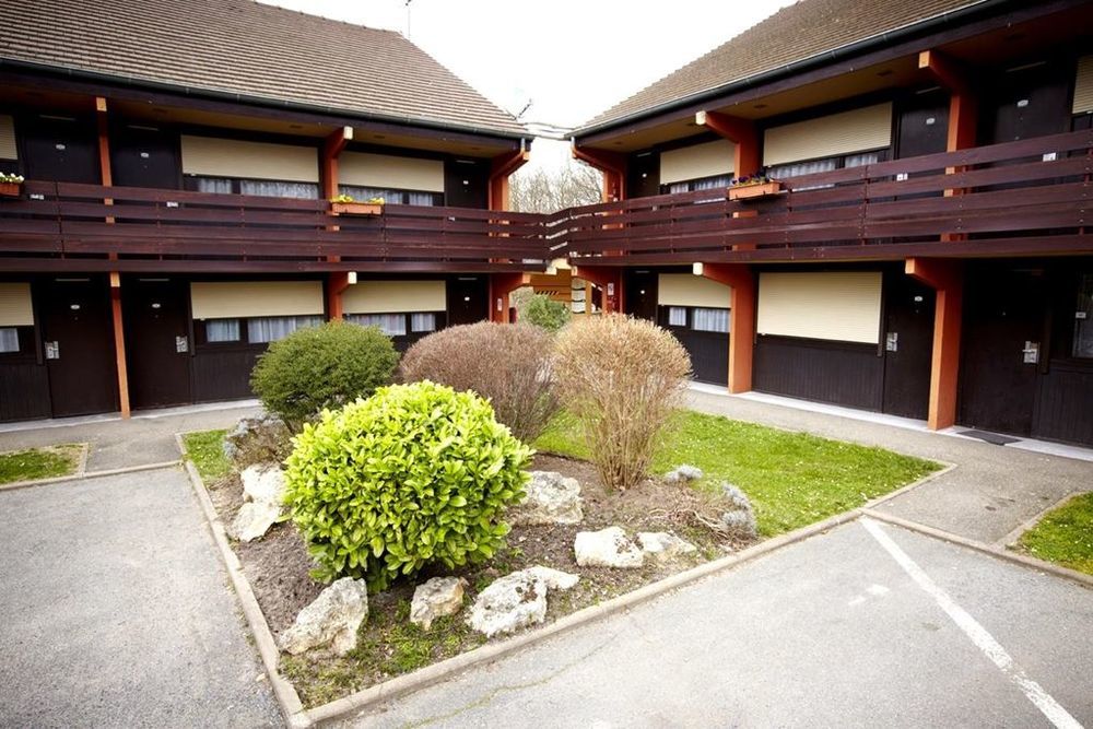 ก็องปานีล เมเลิง ซุด ด็องมารี เลลี Hotel เมอลัง ภายนอก รูปภาพ