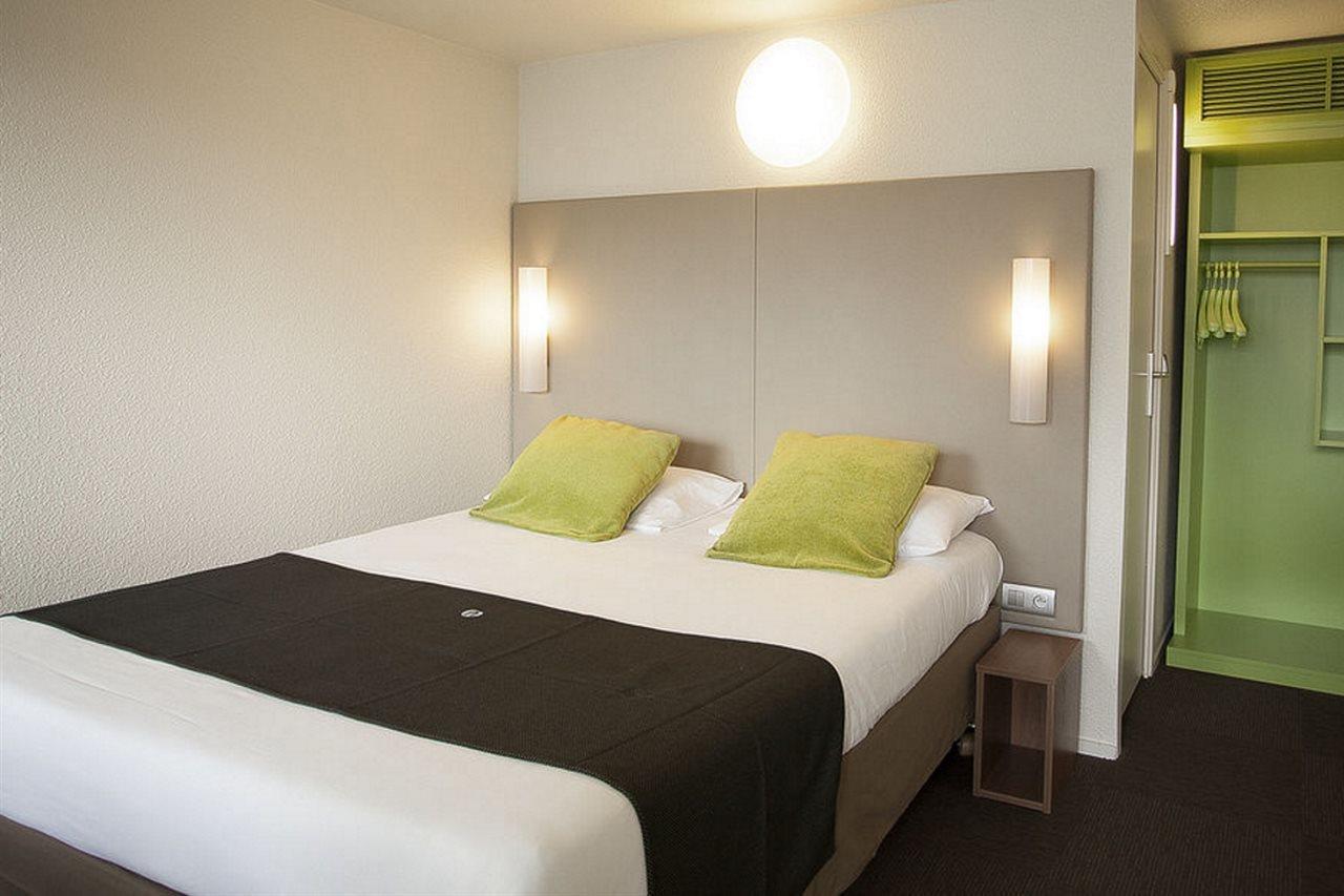 ก็องปานีล เมเลิง ซุด ด็องมารี เลลี Hotel เมอลัง ภายนอก รูปภาพ